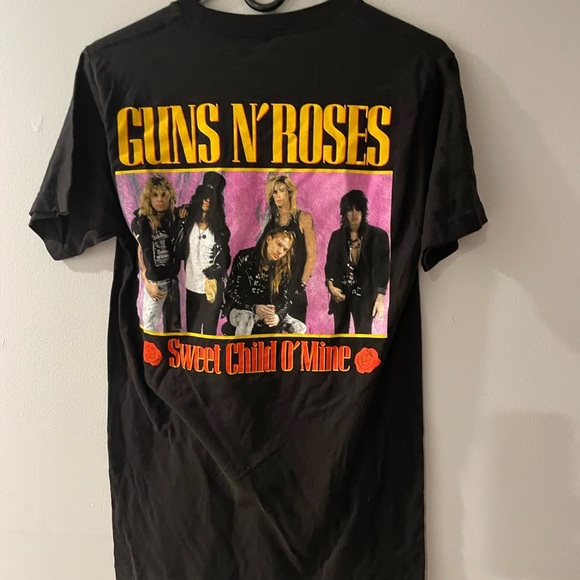 Guns N' Roses Black Graphic Tee - Short Sleeve size small - Picture 1 of 3